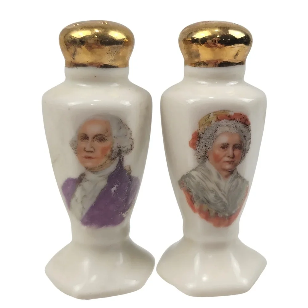 Vintage George & Martha Washington Mt Vernon VA Porcelain Salt Pepper Shakers